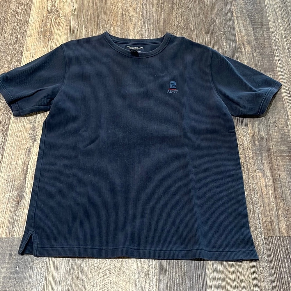 American eagle t-shirt 100% cotton, size medium
